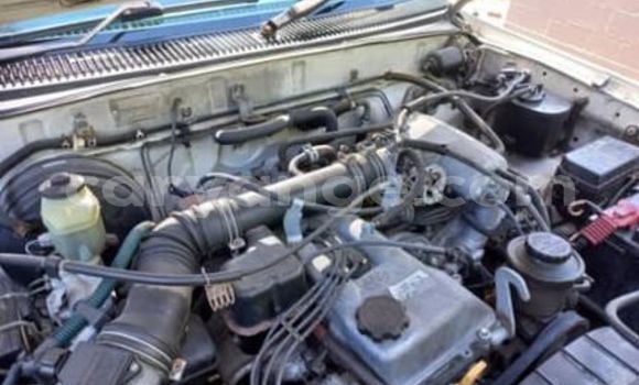 Buy Used Toyota 4Runner White Car in Import - Dubai in Namibia Buy Used Toyota 4Runner White Car in Import - Dubai in Namibia