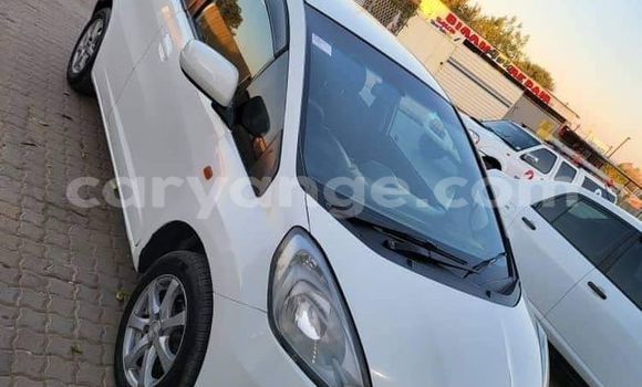 Buy Used Honda FIT White Car in Henties Bay in Erongo Buy Used Honda FIT White Car in Henties Bay in Erongo