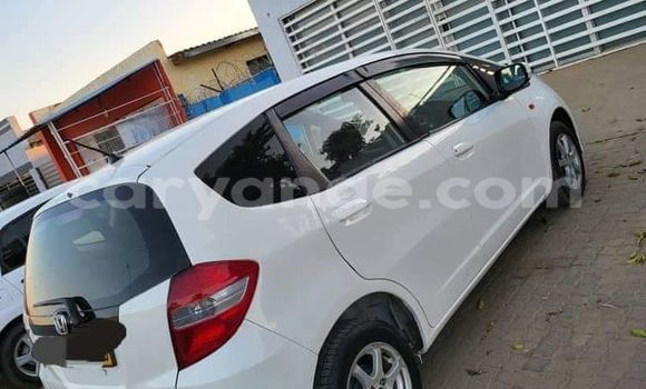 Buy Used Honda FIT White Car in Henties Bay in Erongo Buy Used Honda FIT White Car in Henties Bay in Erongo