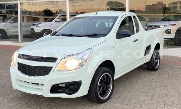 Buy Used Chevrolet Uplander White Car in Henties Bay in Erongo
