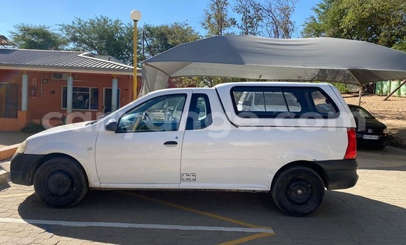 Buy Used Nissan NP 300 Other Car in Henties Bay in Erongo