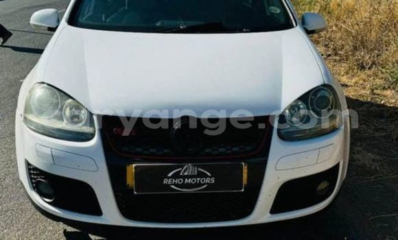 Buy Used Volkswagen Golf White Car in Henties Bay in Erongo Buy Used Volkswagen Golf White Car in Henties Bay in Erongo