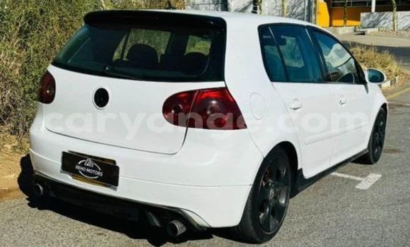 Buy Used Volkswagen Golf White Car in Henties Bay in Erongo Buy Used Volkswagen Golf White Car in Henties Bay in Erongo