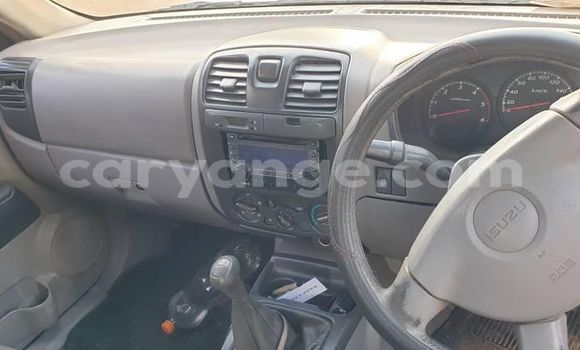 Buy Used Isuzu Ascender White Car in Henties Bay in Erongo Buy Used Isuzu Ascender White Car in Henties Bay in Erongo