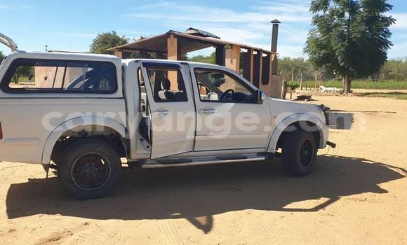 Buy Used Isuzu Ascender White Car in Henties Bay in Erongo Buy Used Isuzu Ascender White Car in Henties Bay in Erongo