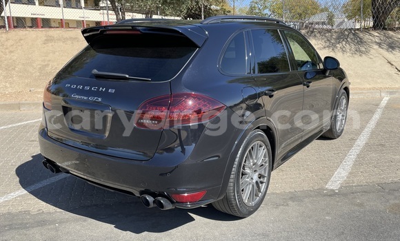 Acheter Occasion Voiture Porsche Cayenne Noir à Windhoek, Namibie Acheter Occasion Voiture Porsche Cayenne Noir à Windhoek, Namibie