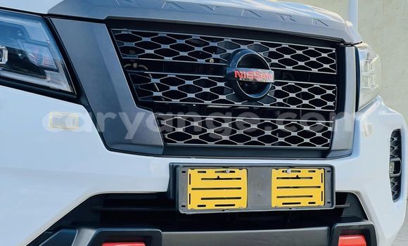 Acheter Occasion Voiture Nissan Navara Blanc à Windhoek, Namibie Acheter Occasion Voiture Nissan Navara Blanc à Windhoek, Namibie