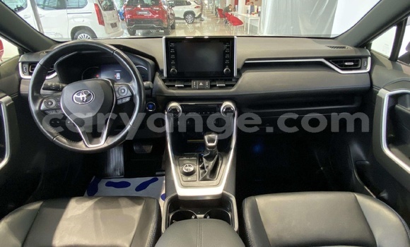 Acheter Import Voiture Toyota RAV4 Blanc à Import - Dubai, Namibie Acheter Import Voiture Toyota RAV4 Blanc à Import - Dubai, Namibie