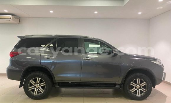 Acheter Occasion Voiture Toyota Fortuner Gris à Aranos, Hardap Acheter Occasion Voiture Toyota Fortuner Gris à Aranos, Hardap