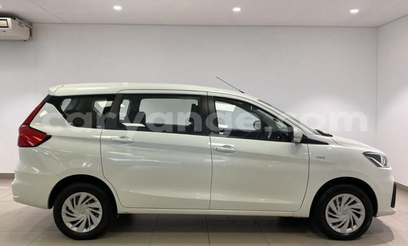 Buy Used Toyota Corolla Rumion White Car in Bethanien in Karas Buy Used Toyota Corolla Rumion White Car in Bethanien in Karas