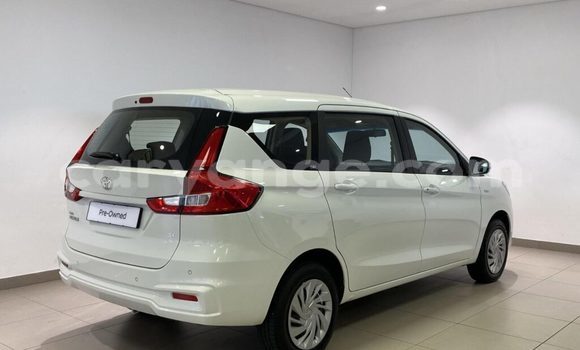 Buy Used Toyota Corolla Rumion White Car in Bethanien in Karas Buy Used Toyota Corolla Rumion White Car in Bethanien in Karas