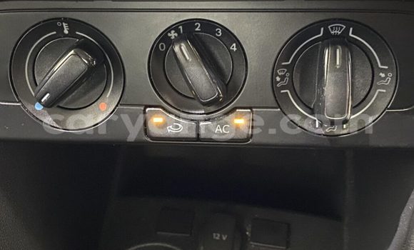 Acheter Occasion Voiture Volkswagen Polo Gris à Grootfontein, Namibie Acheter Occasion Voiture Volkswagen Polo Gris à Grootfontein, Namibie