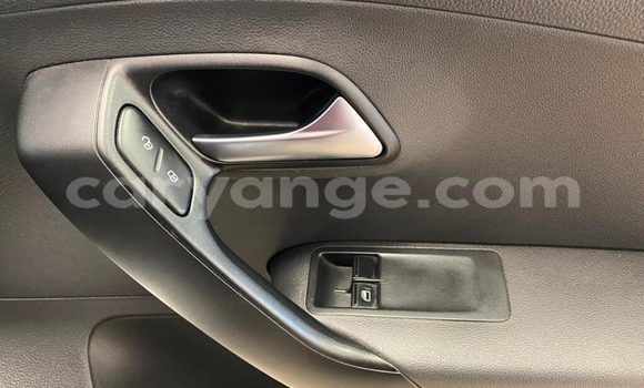 Acheter Occasion Voiture Volkswagen Polo Gris à Grootfontein, Namibie Acheter Occasion Voiture Volkswagen Polo Gris à Grootfontein, Namibie