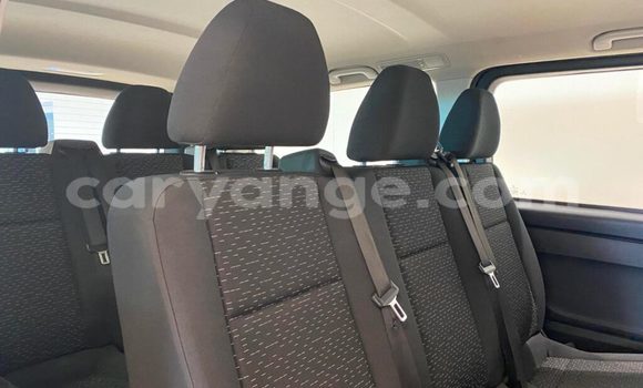 Buy Used Mercedes-Benz 300CD White Car in Grootfontein in Namibia Buy Used Mercedes-Benz 300CD White Car in Grootfontein in Namibia