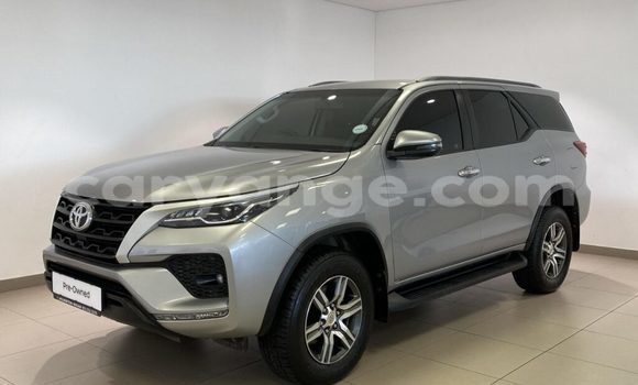 Acheter Occasion Voiture Toyota Fortuner Gris à Grootfontein, Namibie