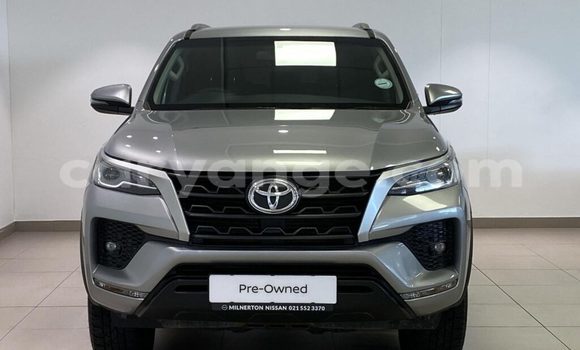 Acheter Occasion Voiture Toyota Fortuner Gris à Grootfontein, Namibie Acheter Occasion Voiture Toyota Fortuner Gris à Grootfontein, Namibie