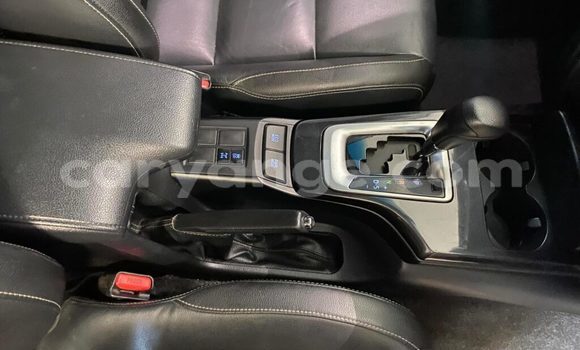 Acheter Occasion Voiture Toyota Fortuner Gris à Grootfontein, Namibie Acheter Occasion Voiture Toyota Fortuner Gris à Grootfontein, Namibie