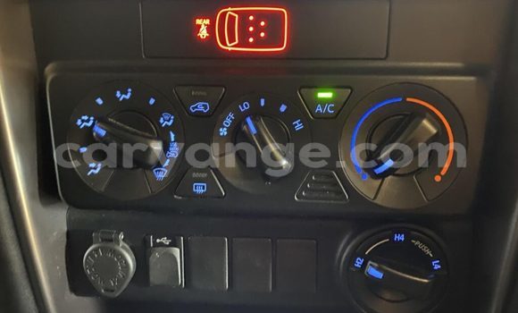 Acheter Occasion Voiture Toyota Fortuner Gris à Grootfontein, Namibie Acheter Occasion Voiture Toyota Fortuner Gris à Grootfontein, Namibie