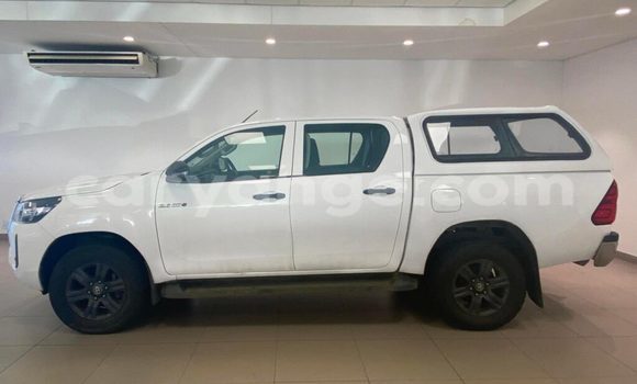 Buy Used Toyota Hilux White Car in Grootfontein in Namibia Buy Used Toyota Hilux White Car in Grootfontein in Namibia