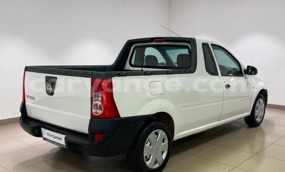 Acheter Occasion Voiture Nissan Pickup Blanc à Arandis, Kunene Acheter Occasion Voiture Nissan Pickup Blanc à Arandis, Kunene