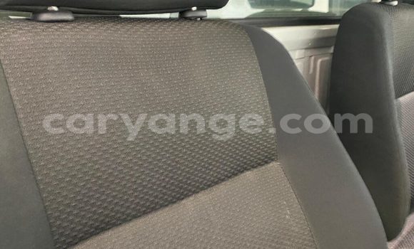 Acheter Occasion Voiture Nissan Hardbody Blanc à Grootfontein, Namibie Acheter Occasion Voiture Nissan Hardbody Blanc à Grootfontein, Namibie