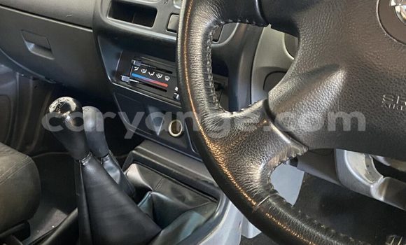 Acheter Occasion Voiture Nissan Hardbody Blanc à Grootfontein, Namibie Acheter Occasion Voiture Nissan Hardbody Blanc à Grootfontein, Namibie