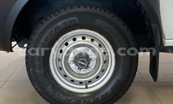 Acheter Occasion Voiture Nissan Hardbody Blanc à Grootfontein, Namibie Acheter Occasion Voiture Nissan Hardbody Blanc à Grootfontein, Namibie