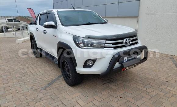 Buy Used Toyota Hilux White Car in Windhoek in Namibia Buy Used Toyota Hilux White Car in Windhoek in Namibia