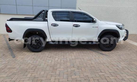 Buy Used Toyota Hilux White Car in Windhoek in Namibia Buy Used Toyota Hilux White Car in Windhoek in Namibia