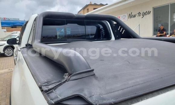 Buy Used Toyota Hilux White Car in Windhoek in Namibia Buy Used Toyota Hilux White Car in Windhoek in Namibia