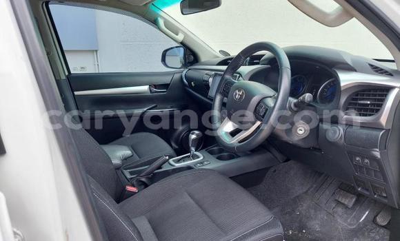 Buy Used Toyota Hilux White Car in Windhoek in Namibia Buy Used Toyota Hilux White Car in Windhoek in Namibia