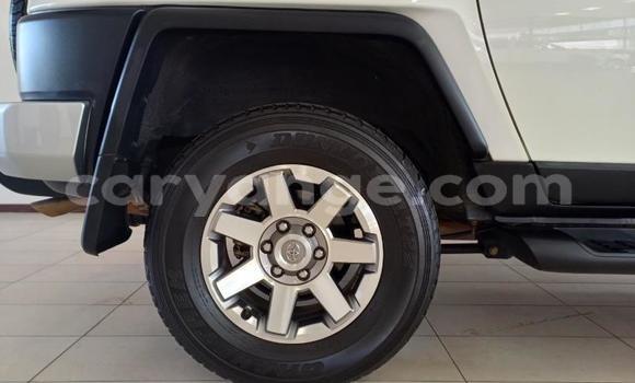 Buy Used Toyota FJ Cruiser White Car in Windhoek in Namibia Buy Used Toyota FJ Cruiser White Car in Windhoek in Namibia