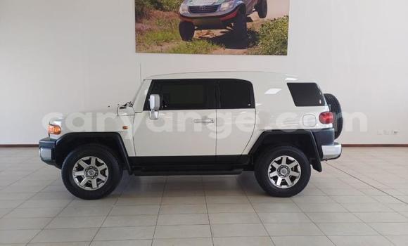 Buy Used Toyota FJ Cruiser White Car in Windhoek in Namibia Buy Used Toyota FJ Cruiser White Car in Windhoek in Namibia