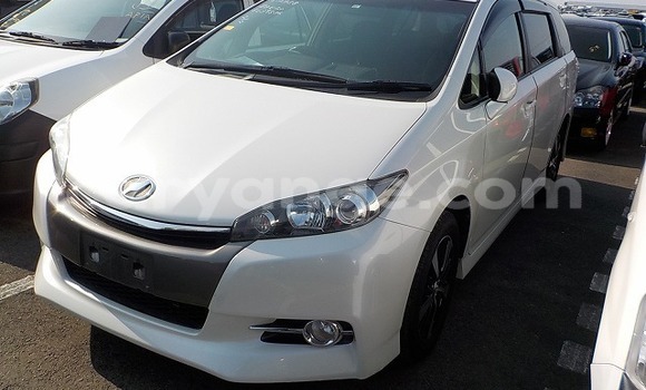 Buy Used Toyota Wish White Car in Windhoek in Namibia Buy Used Toyota Wish White Car in Windhoek in Namibia