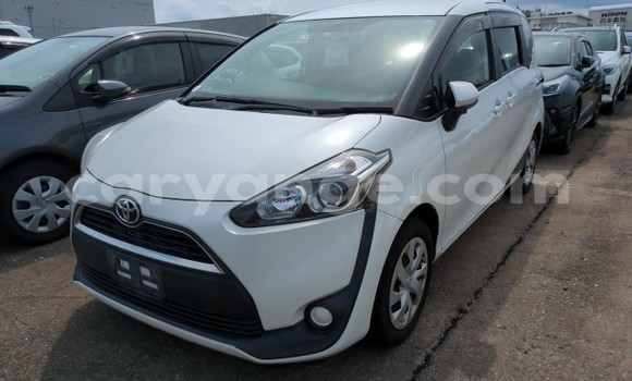 Buy Used Toyota Sienta White Car in Windhoek in Namibia Buy Used Toyota Sienta White Car in Windhoek in Namibia