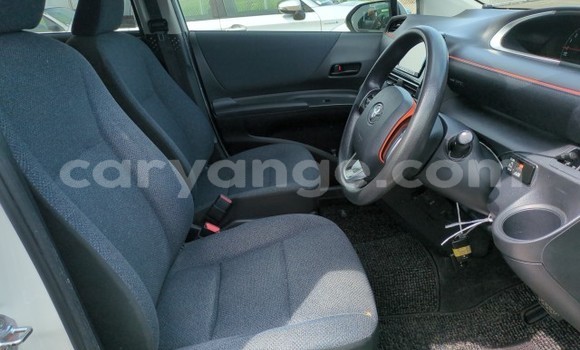 Buy Used Toyota Sienta White Car in Windhoek in Namibia Buy Used Toyota Sienta White Car in Windhoek in Namibia