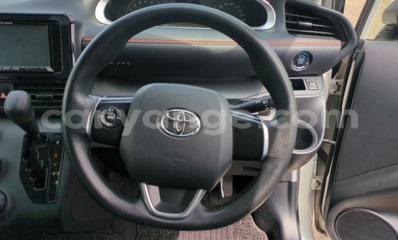 Buy Used Toyota Sienta White Car in Windhoek in Namibia Buy Used Toyota Sienta White Car in Windhoek in Namibia