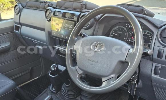 Buy Used Toyota Land Cruiser White Car in Windhoek in Namibia Buy Used Toyota Land Cruiser White Car in Windhoek in Namibia