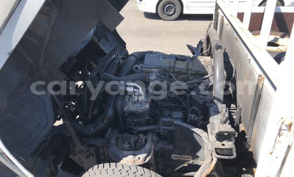 Buy Used Mitsubishi Van White Truck in Windhoek in Namibia Buy Used Mitsubishi Van White Truck in Windhoek in Namibia