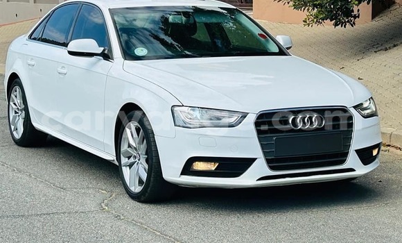 Acheter Occasion Voiture Audi A4 Blanc à Gobabis, Omaheke Acheter Occasion Voiture Audi A4 Blanc à Gobabis, Omaheke