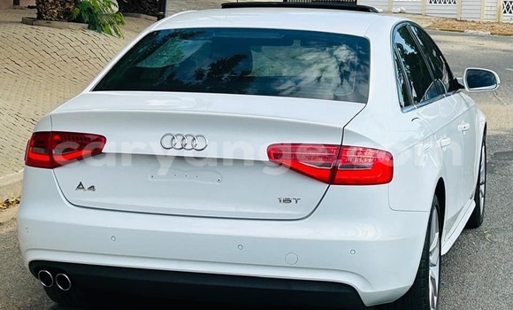Acheter Occasion Voiture Audi A4 Blanc à Gobabis, Omaheke Acheter Occasion Voiture Audi A4 Blanc à Gobabis, Omaheke
