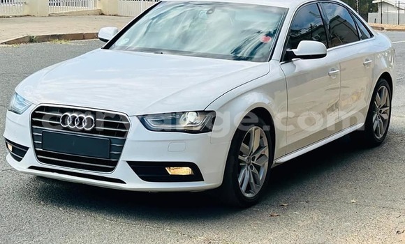 Acheter Occasion Voiture Audi A4 Blanc à Gobabis, Omaheke Acheter Occasion Voiture Audi A4 Blanc à Gobabis, Omaheke