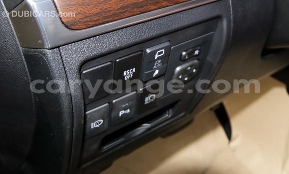 Acheter Import Voiture Toyota Land Cruiser Noir à Import - Dubai, Namibie Acheter Import Voiture Toyota Land Cruiser Noir à Import - Dubai, Namibie