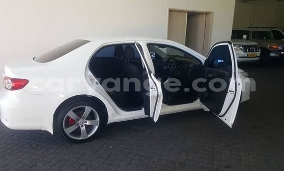 Buy Used Toyota Corolla White Car in Henties Bay in Erongo