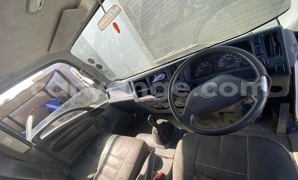 Acheter Occasion Utilitaire Isuzu FTR 850 Blanc à Grootfontein, Namibie Acheter Occasion Utilitaire Isuzu FTR 850 Blanc à Grootfontein, Namibie