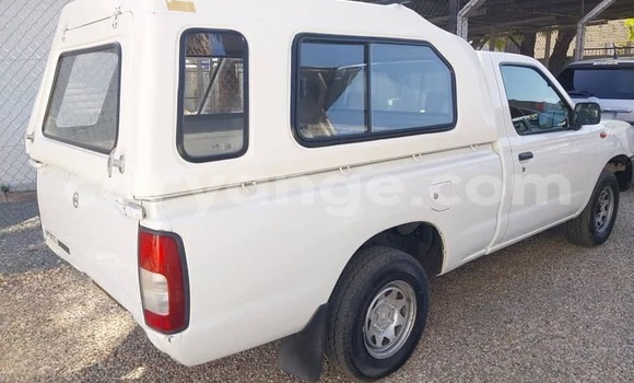 Buy Used Nissan NP 300 White Car in Bethanien in Karas Buy Used Nissan NP 300 White Car in Bethanien in Karas