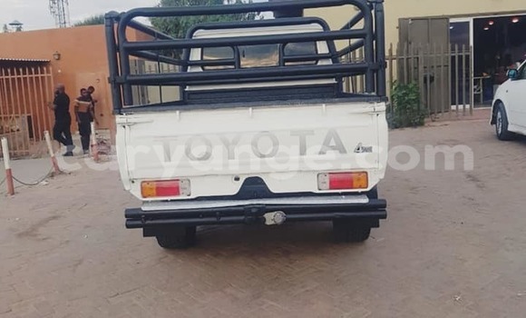 Buy Used Toyota Land Cruiser White Car in Grootfontein in Namibia Buy Used Toyota Land Cruiser White Car in Grootfontein in Namibia