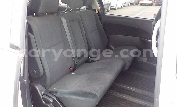 Buy Used Toyota Estima White Car in Windhoek in Namibia Buy Used Toyota Estima White Car in Windhoek in Namibia