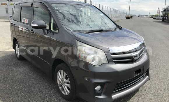 Buy Used Toyota Noah Red Car in Windhoek in Namibia