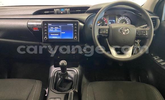 Buy Used Toyota Hilux White Car in Gobabis in Omaheke Buy Used Toyota Hilux White Car in Gobabis in Omaheke